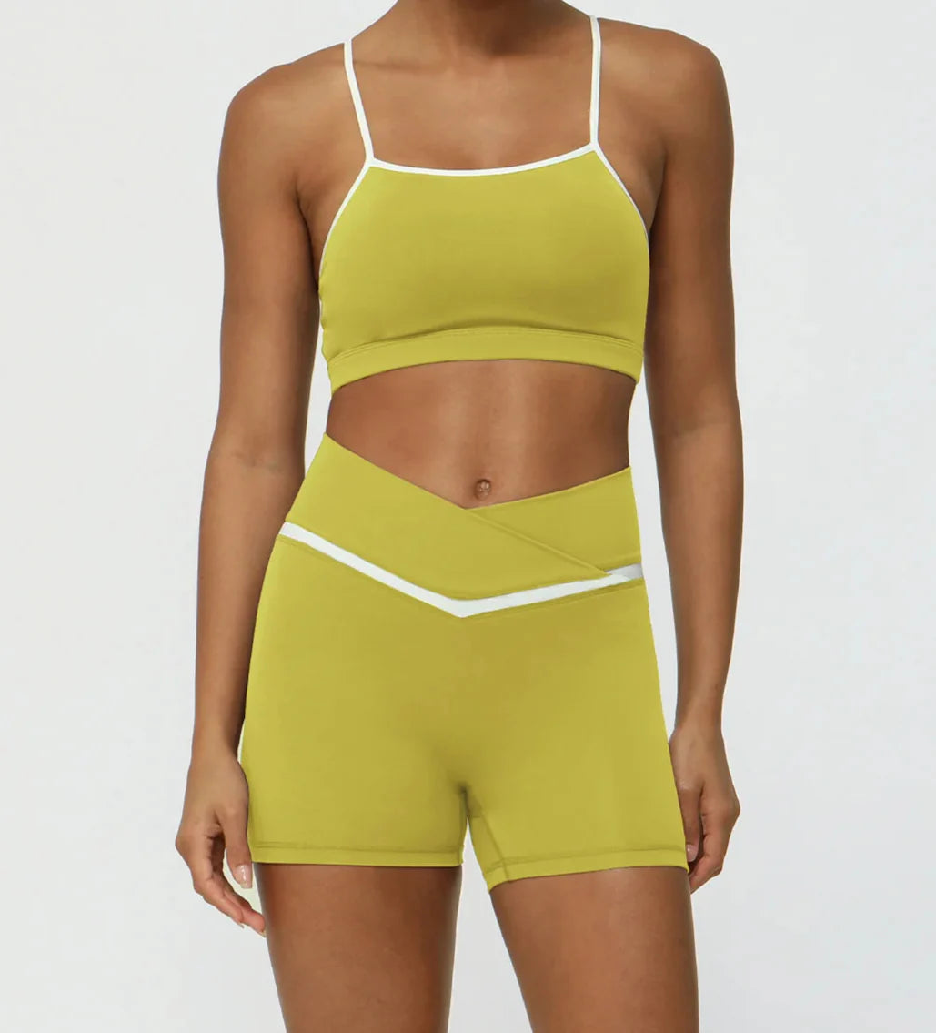 Conjunto Deportivo Top de Breteles Finos y Short Ref: 1047